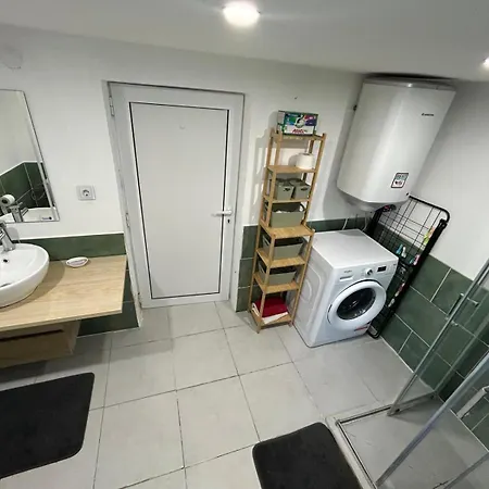 Modernes „tiny House“ *